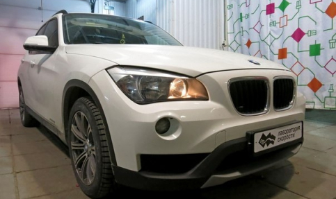 Чип-тюнинг с отключением и удалением катализаторов на BMW X1 2.0i 184hp 2012 года выпуска 